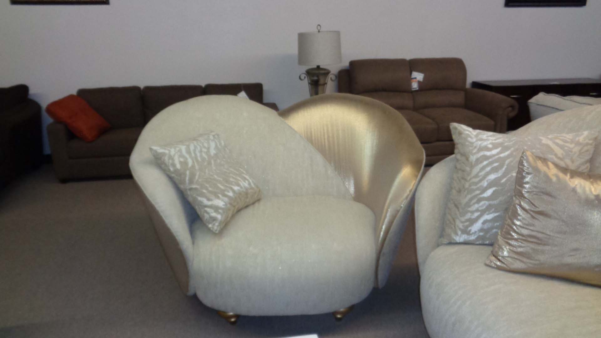 Living Room 33 Matthews Consignment Warehouse