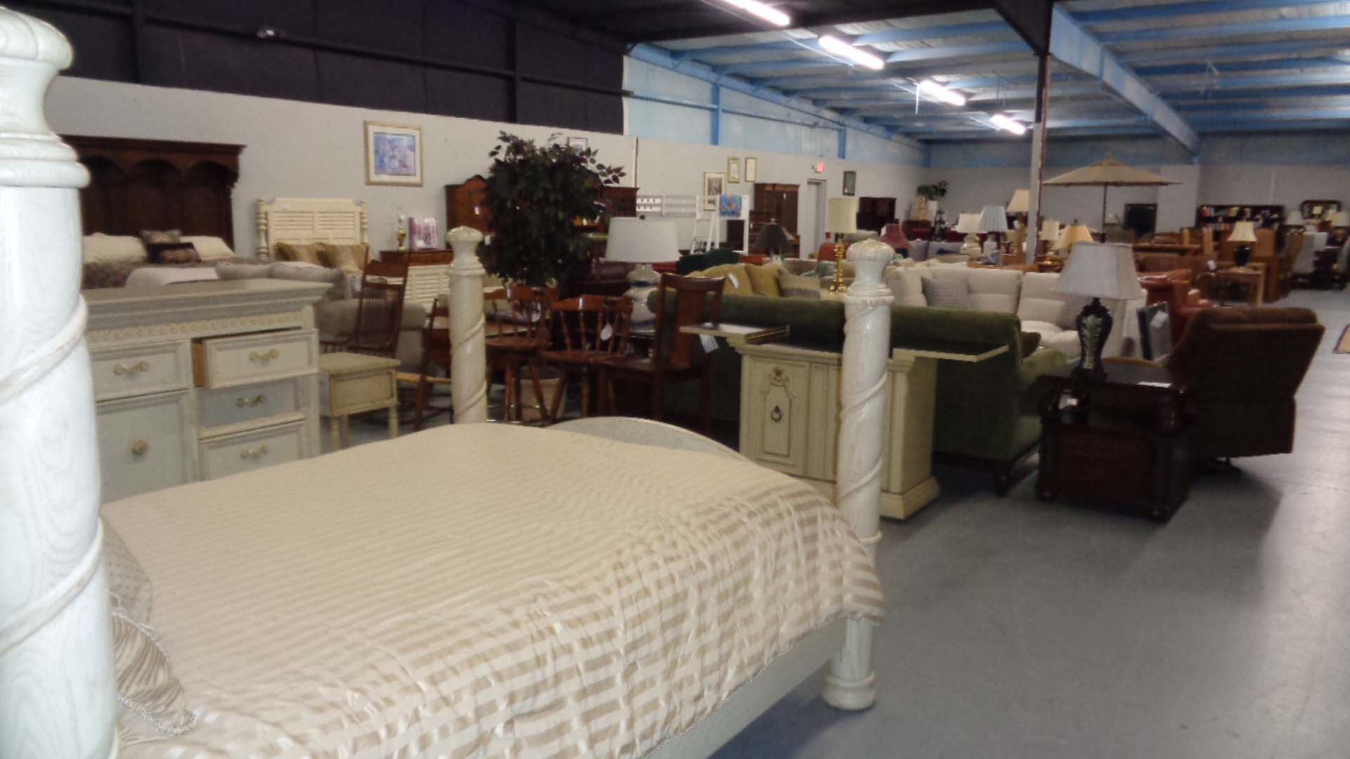 Showroom 4 Matthews Consignment Warehouse